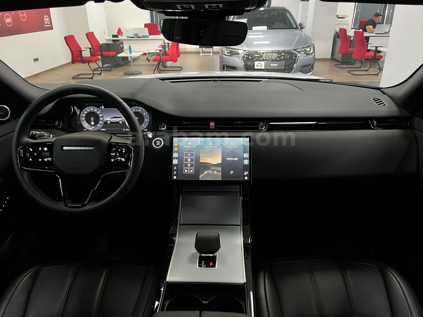 FIRSAT:2024 RANGE ROVER EVOQUE 1.5 S+CAM TAVAN+BOYASIZ+K/K TAKSİT 4