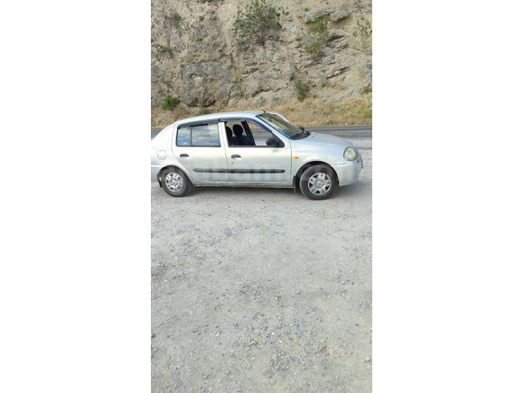 Sahibinden Renault Clio 1.4 RNA 2000 Model