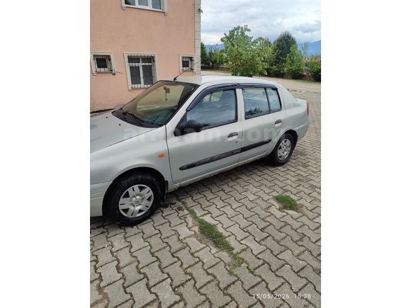 Sahibinden Renault Clio 1.4 RNA 2000 Model