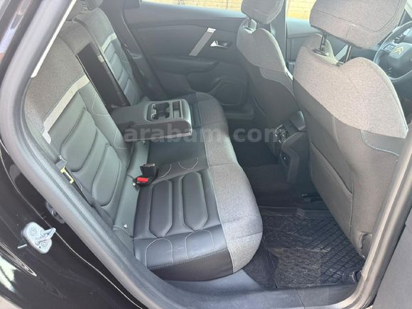 Sahibinden Citroen C4 1.2 PureTech Shine 2023 Model