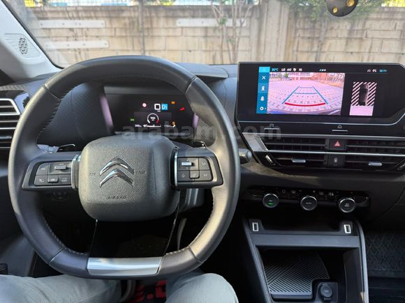 Sahibinden Citroen C4 1.2 PureTech Shine 2023 Model