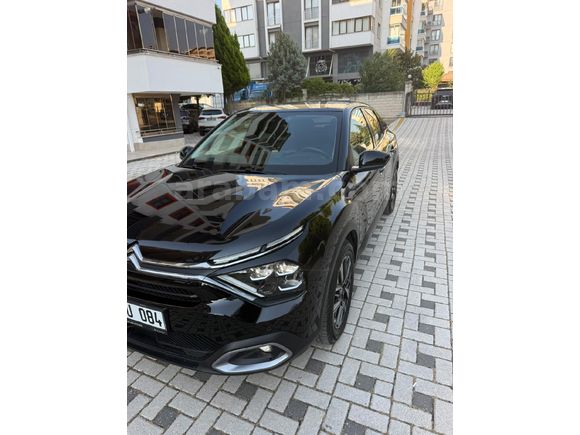Sahibinden Citroen C4 1.2 PureTech Shine 2023 Model