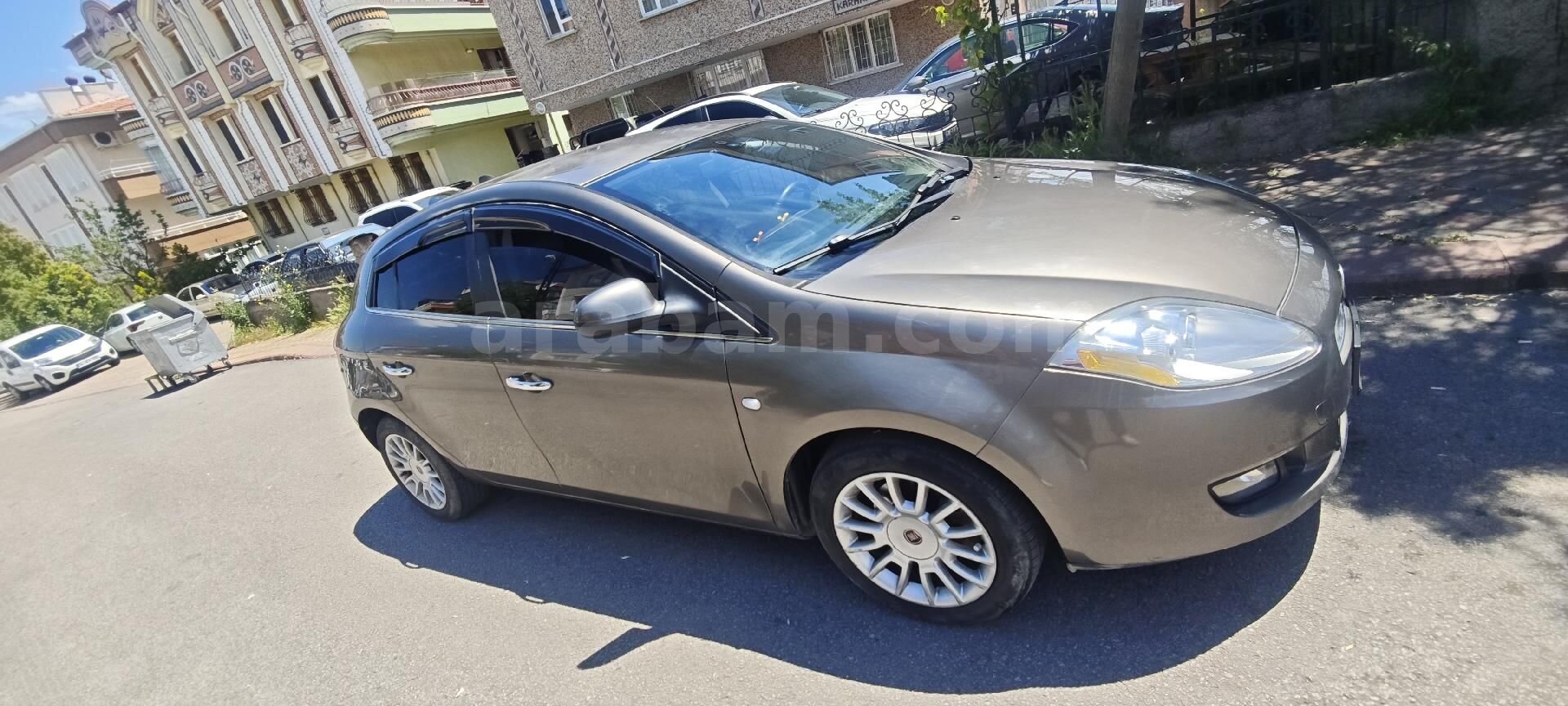 Sahibinden Fiat Bravo 1.4 T-Jet Dynamic 2009 Model Ankara 148.282 km Kahverengi 4