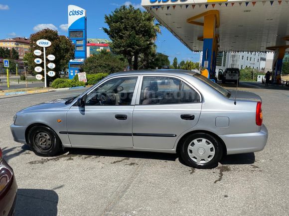 HYUNDAİ ACCENT OTOMATİK VİTES 2001 MODEL