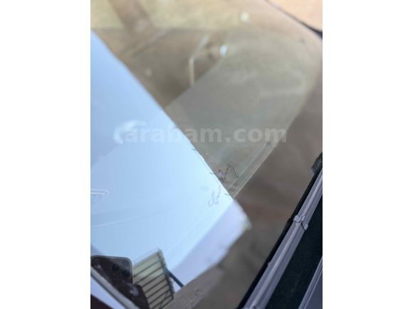 SAHİBİNDEN TERTEMİZ MERCEDES C200d AMG İMZALI SERİ/TOUCH PAD/ANALOG SAAT 
