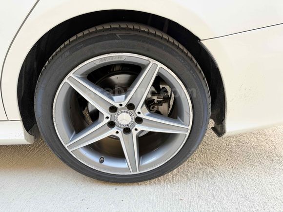SAHİBİNDEN TERTEMİZ MERCEDES C200d AMG İMZALI SERİ/TOUCH PAD/ANALOG SAAT 