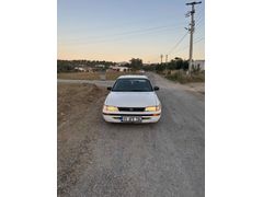 Sahibinden Toyota Corolla 1.6 XLi 1997 Model  285.000 km Beyaz