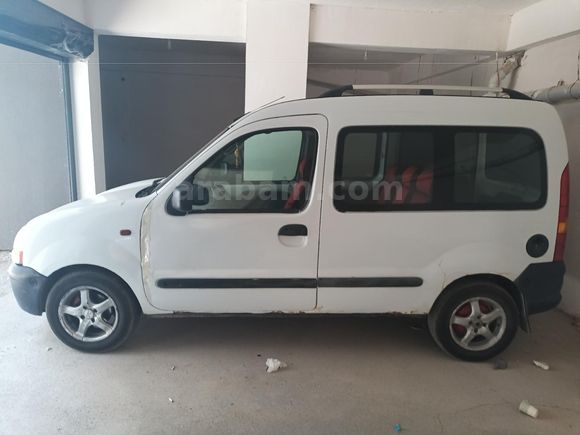 otomobil ruhsatlı Renault Kangoo 1.9 D 2000 Model