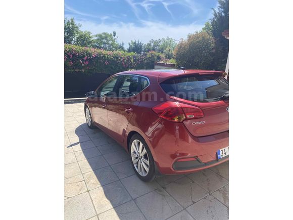 Sahibinden Kia Ceed 1.6 CRDi Concept Plus 2015 Model 