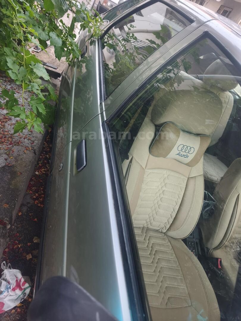 Sahibinden Lada Vega 1.5 2005 Model İzmir 74.463 km Gri (titanyum) 4