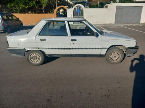 Sahibinden Renault R 9 1.4 Broadway 1994 Model
