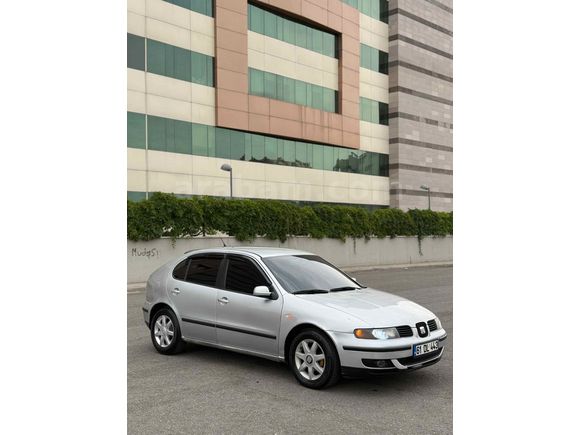 Sahibinden Seat Leon 1.6 Stella 2000 Model  336.000 km Gri