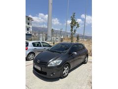 Sahibinden Toyota Auris 1.4 D-4D Comfort Extra 2011 Model Otomatik 
