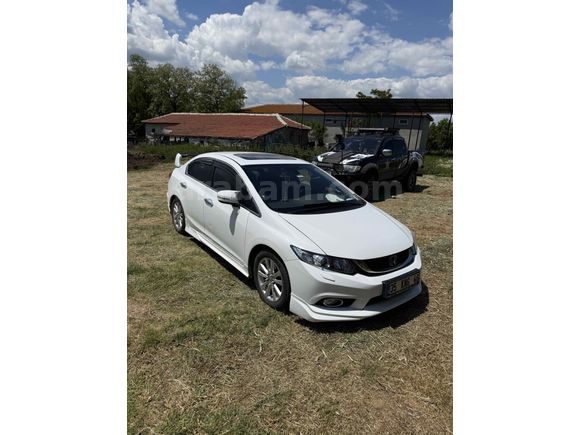 Sahibinden Honda Civic 1.6i VTEC Eco Elegance 2012 Model 