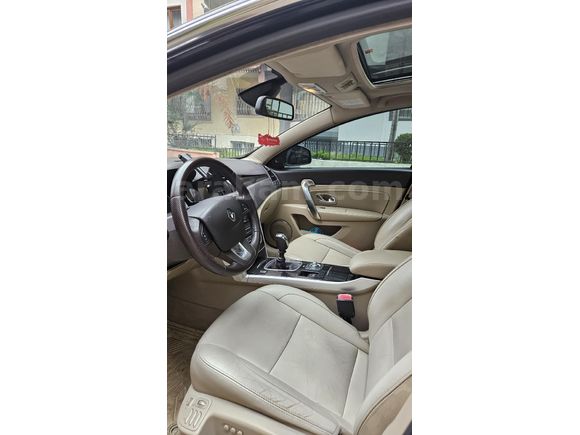 Sahibinden Renault Latitude 1.5 dCi Executive 2013 Model Ankara 194.000 km Siyah