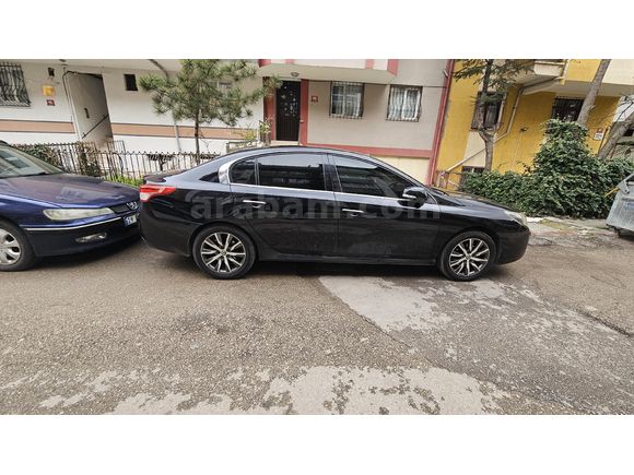 Sahibinden Renault Latitude 1.5 dCi Executive 2013 Model Ankara 194.000 km Siyah