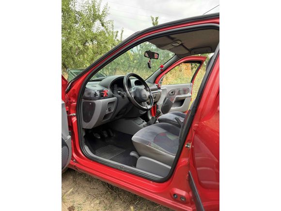 Sahibinden Renault Clio 1.4 RTA 2001 Model 