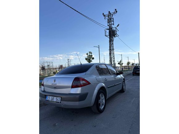 Sahibinden Renault Megane 1.5 dCi Expression 2009 Model  340.000 km Gri