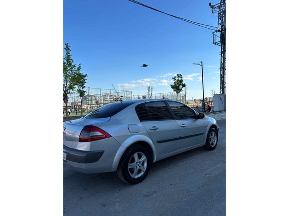 Sahibinden Renault Megane 1.5 dCi Expression 2009 Model  340.000 km Gri