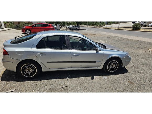 Sahibinden Renault Laguna 1.6 Expression 2005 Model  423.000 km Gri