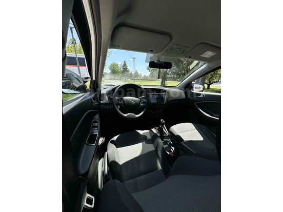 Sahibinden Hyundai i20 1.4 CRDi Style 2017 Model 