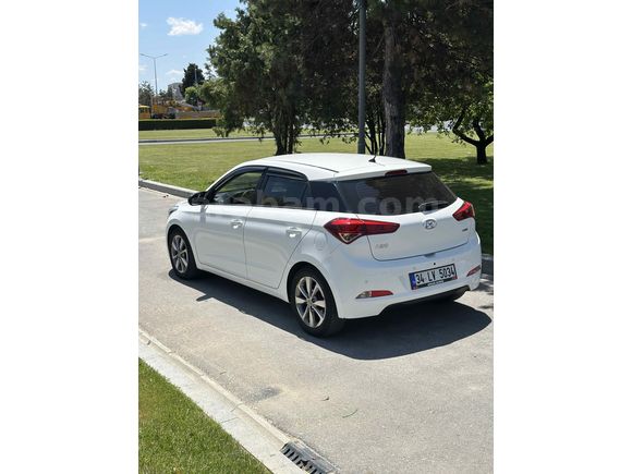 Sahibinden Hyundai i20 1.4 CRDi Style 2017 Model 