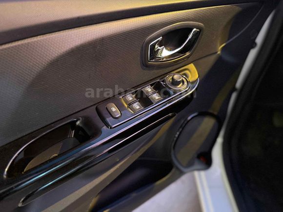 Galeriden Renault Clio 0.9 TCe Icon 2013 Model Kocaeli