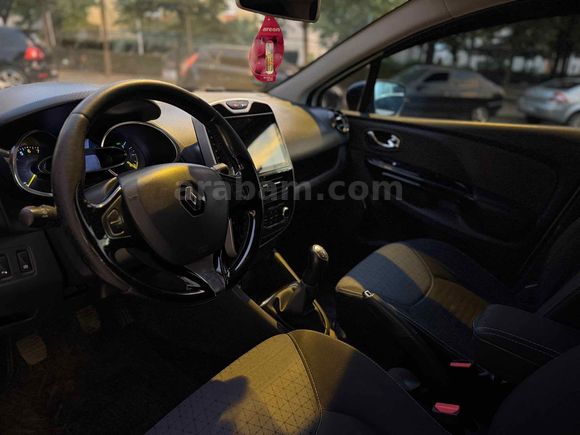 Galeriden Renault Clio 0.9 TCe Icon 2013 Model Kocaeli