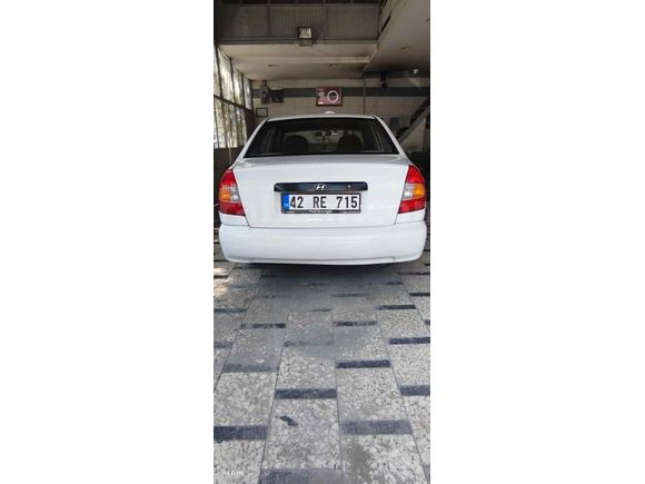 Sahibinden bakımlı temiz Hyundai Accent 1.3 Admire 2002 Model 
