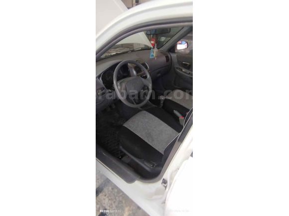 Sahibinden bakımlı temiz Hyundai Accent 1.3 Admire 2002 Model 