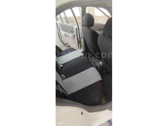 Sahibinden bakımlı temiz Hyundai Accent 1.3 Admire 2002 Model 