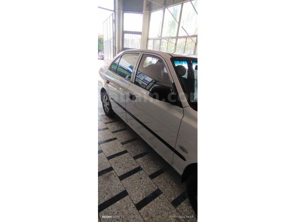 Sahibinden bakımlı temiz Hyundai Accent 1.3 Admire 2002 Model 
