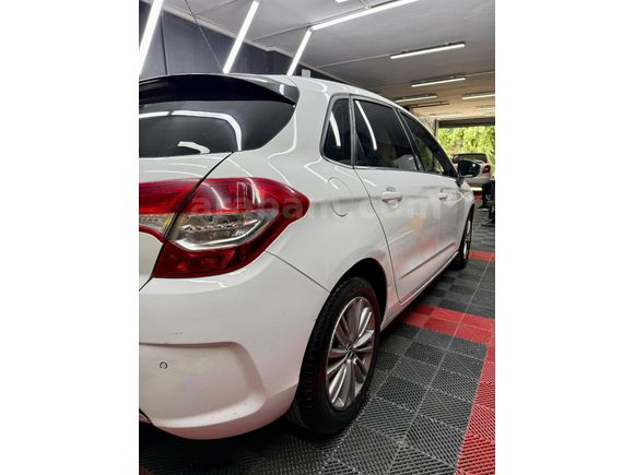 Sahibinden Citroen C4 1.6 e-HDi Confort Plus 2012 Model