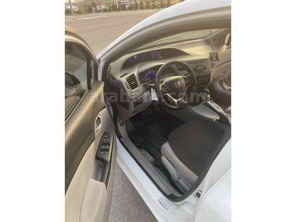 Sahibinden Honda Civic 1.6i VTEC Eco Elegance 2013 Model 