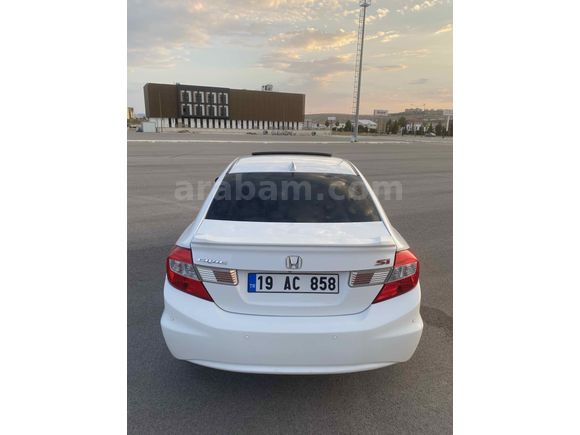 Sahibinden Honda Civic 1.6i VTEC Eco Elegance 2013 Model 