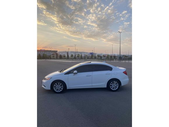 Sahibinden Honda Civic 1.6i VTEC Eco Elegance 2013 Model 