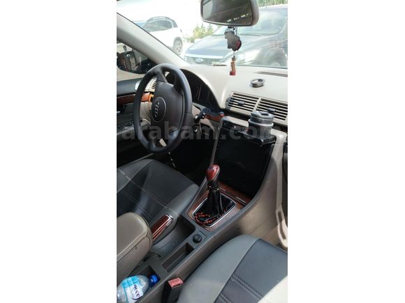 Sahibinden Audi A4 Sedan 1.6 2005 Model