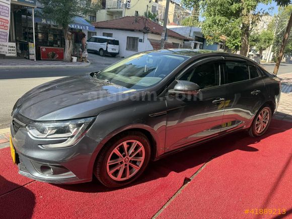 2018 MODEL OTOMATİK MEGANE 4 TOUCH