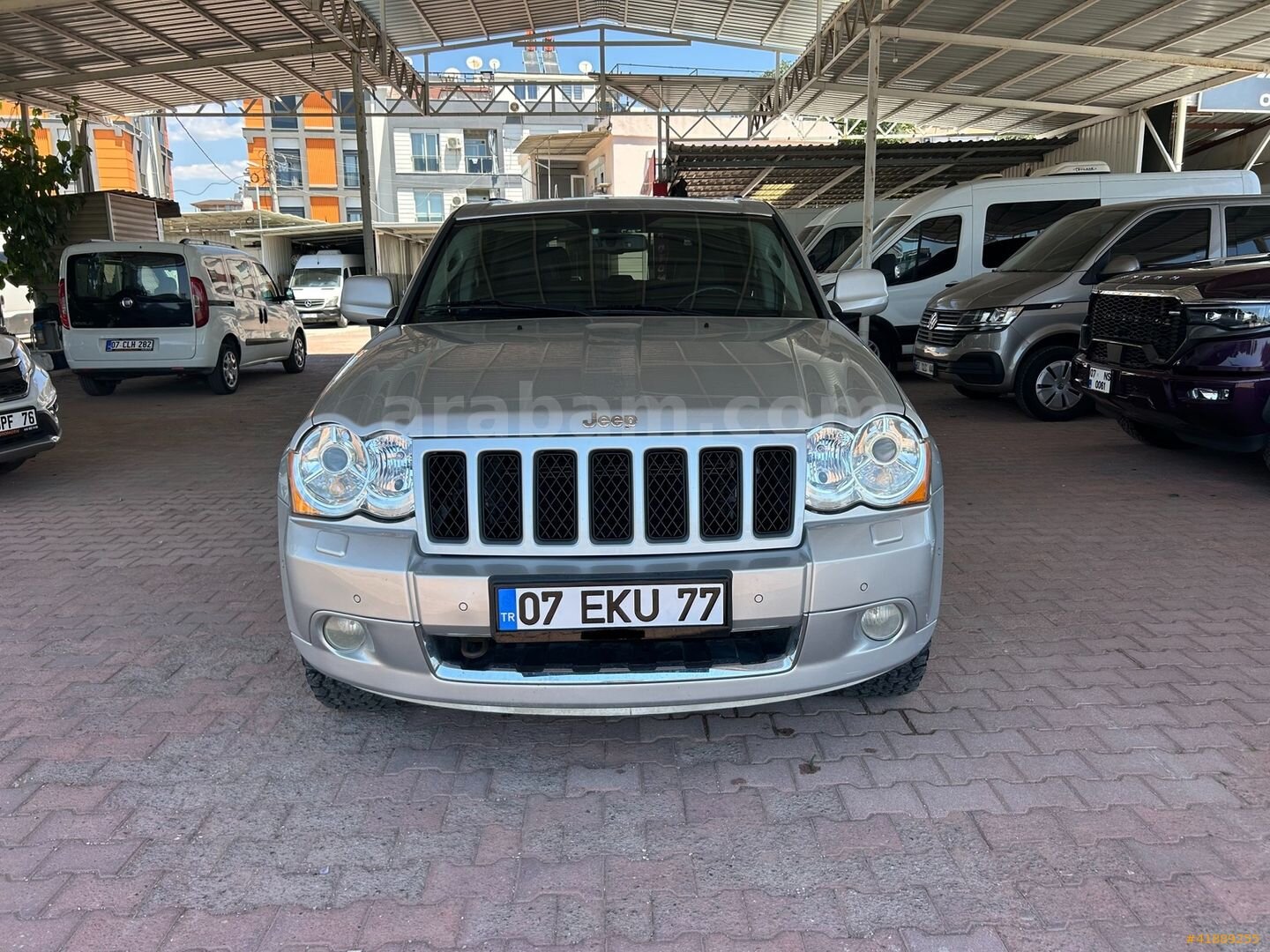 Galeriden Jeep Grand Cherokee 3.0 CRD Limited 2010 Model Antalya 240.000 km Gri 5