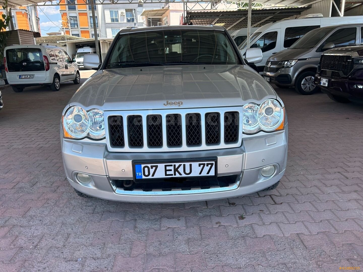 Galeriden Jeep Grand Cherokee 3.0 CRD Limited 2010 Model Antalya 240.000 km Gri 7