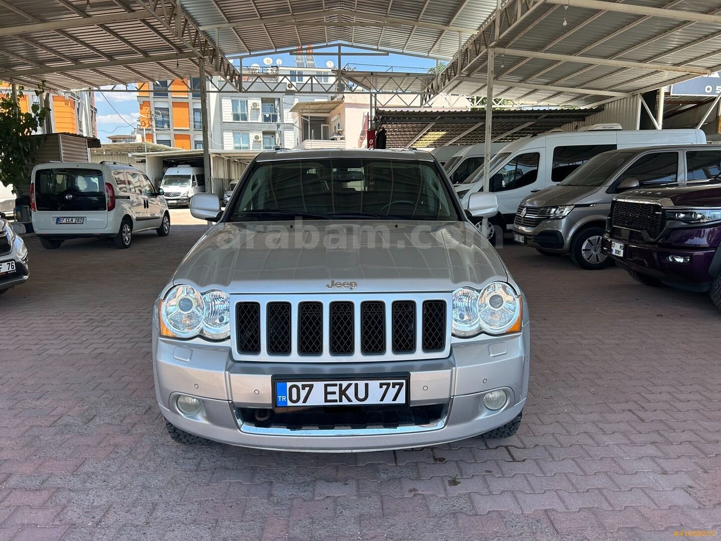 Galeriden Jeep Grand Cherokee 3.0 CRD Limited 2010 Model Antalya 240.000 km Gri 6