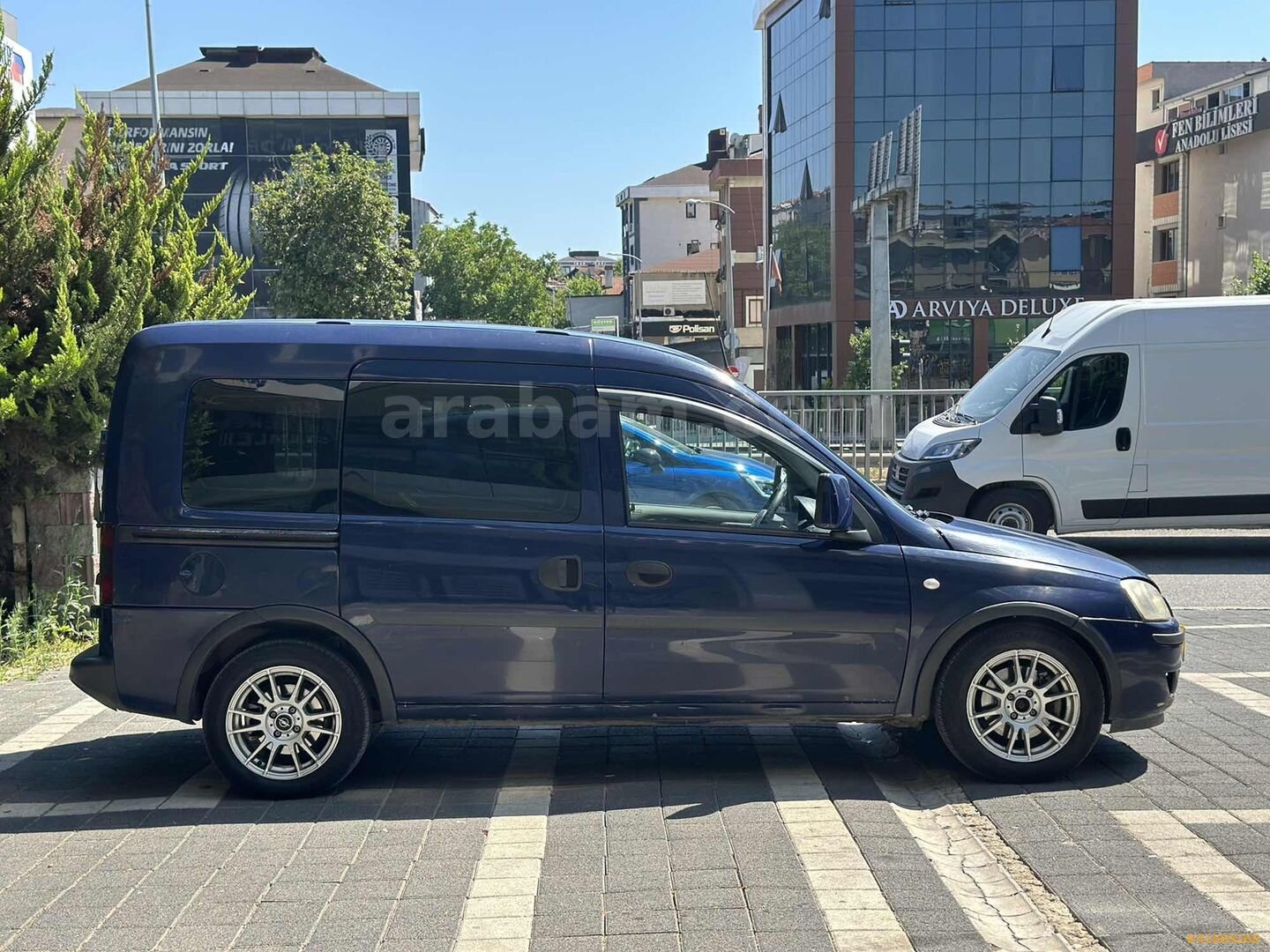 Galeriden Opel Combo 1.3 CDTI City Plus 2005 Model İstanbul 348.000 km Mavi 7