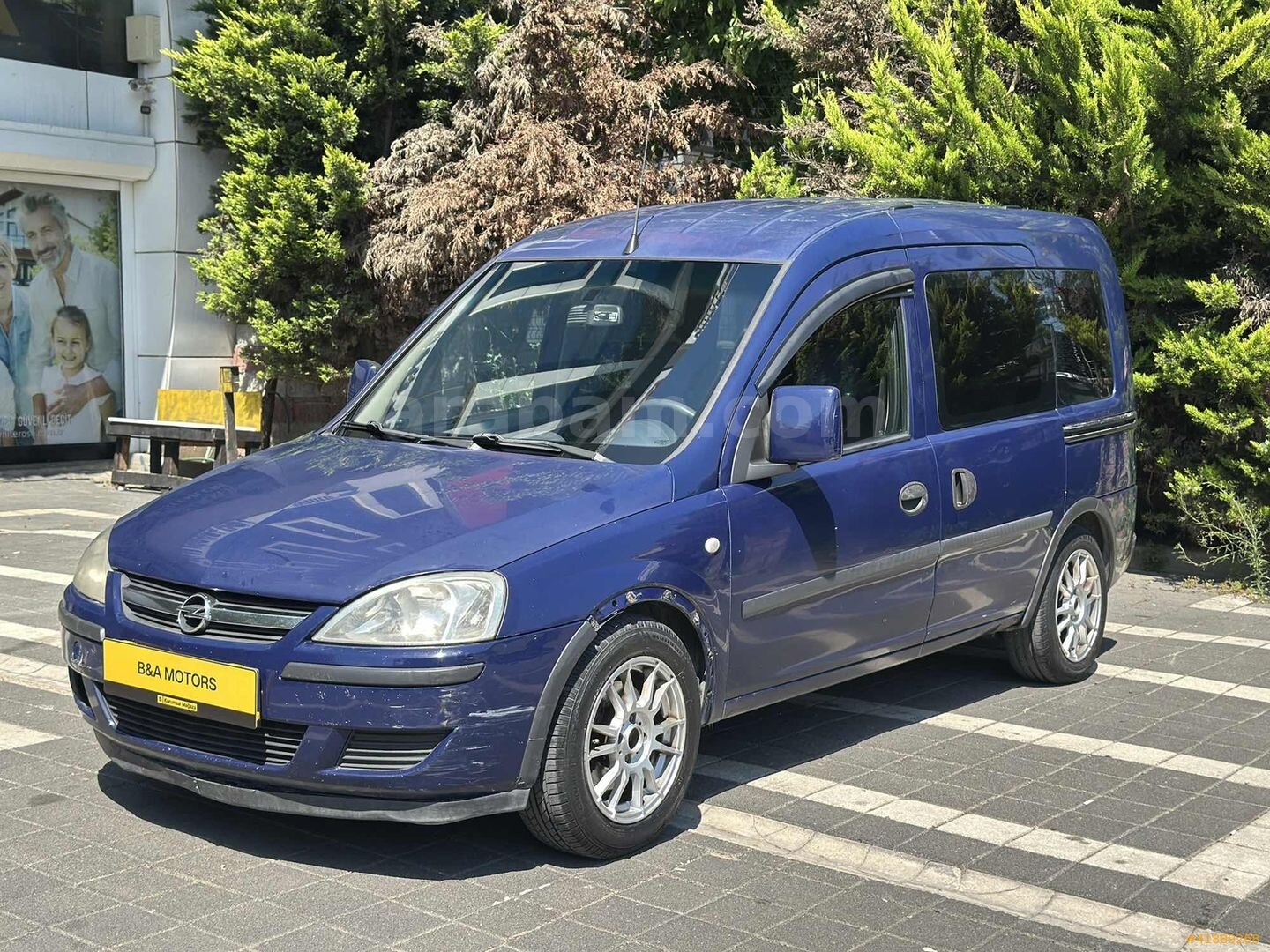 Galeriden Opel Combo 1.3 CDTI City Plus 2005 Model İstanbul 348.000 km Mavi 6