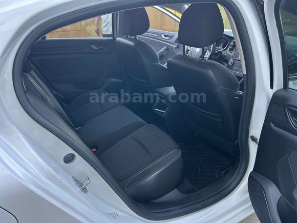 Sahibinden Renault Megane 1.5 Blue DCI Touch 2019 Model 