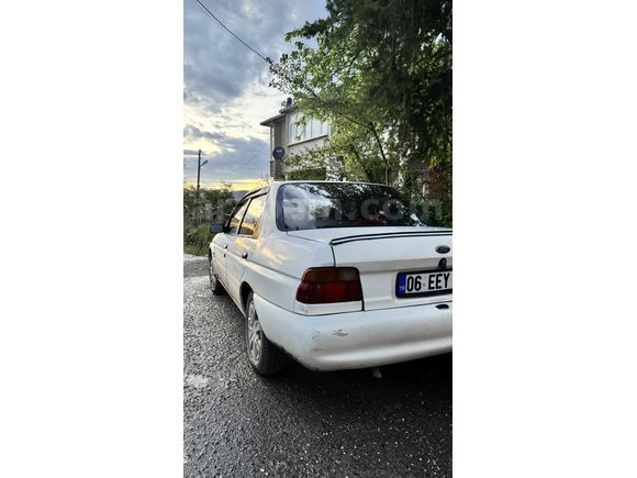 Sahibinden Ford Escort 1.6 CLX 1998 Model 