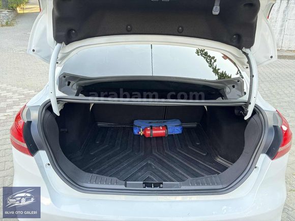 2016 MODEL HATASIZ BOYASIZ TRAMERSİZ 152.000 km'de Manuel