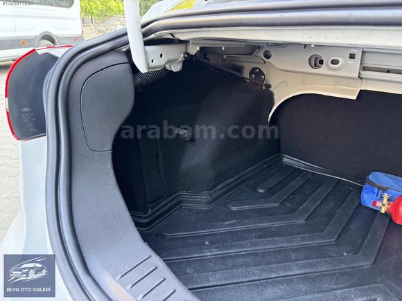 2016 MODEL HATASIZ BOYASIZ TRAMERSİZ 152.000 km'de Manuel