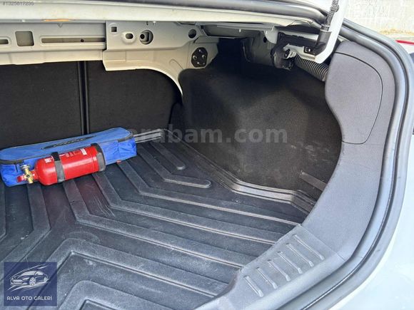 2016 MODEL HATASIZ BOYASIZ TRAMERSİZ 152.000 km'de Manuel