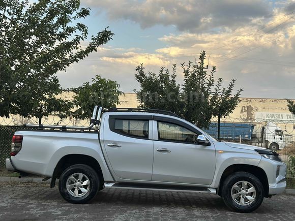 Mitsubishi L 200 4x2 Tornado 2021 Model Bu Temizlikte Bu Emsalde Yok !! 