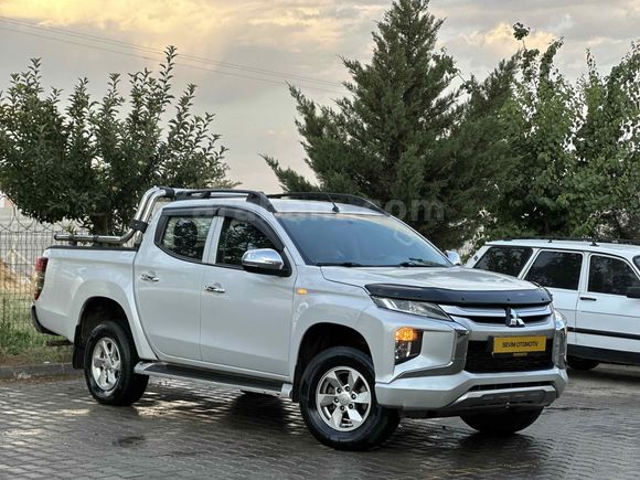 Mitsubishi L 200 4x2 Tornado 2021 Model Bu Temizlikte Bu Emsalde Yok !! 